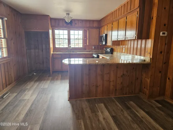 $298,000 | 309 Fairfax Street, Clinton, NC 28328