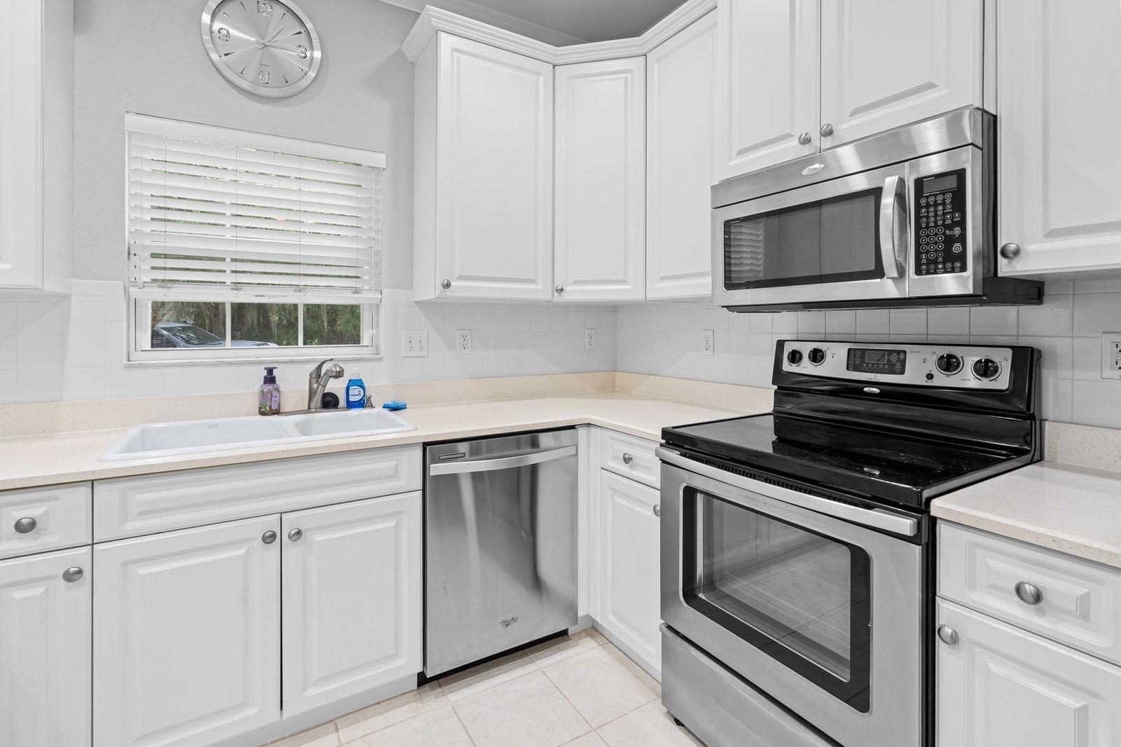5149 Northwest 80th Road Gainesville, FL 32653 - Photo 6 of 24 Gallery Image 6