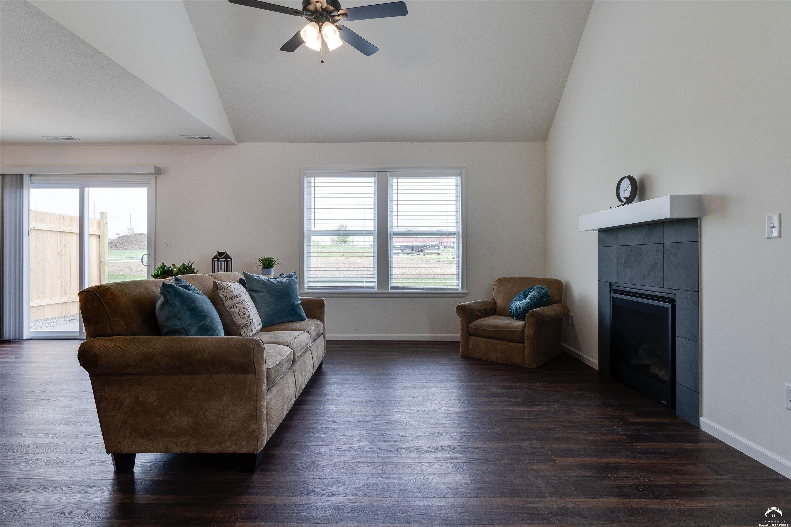 2510 Marcia Lane Lawrence, KS 66046 - Photo 5 of 35