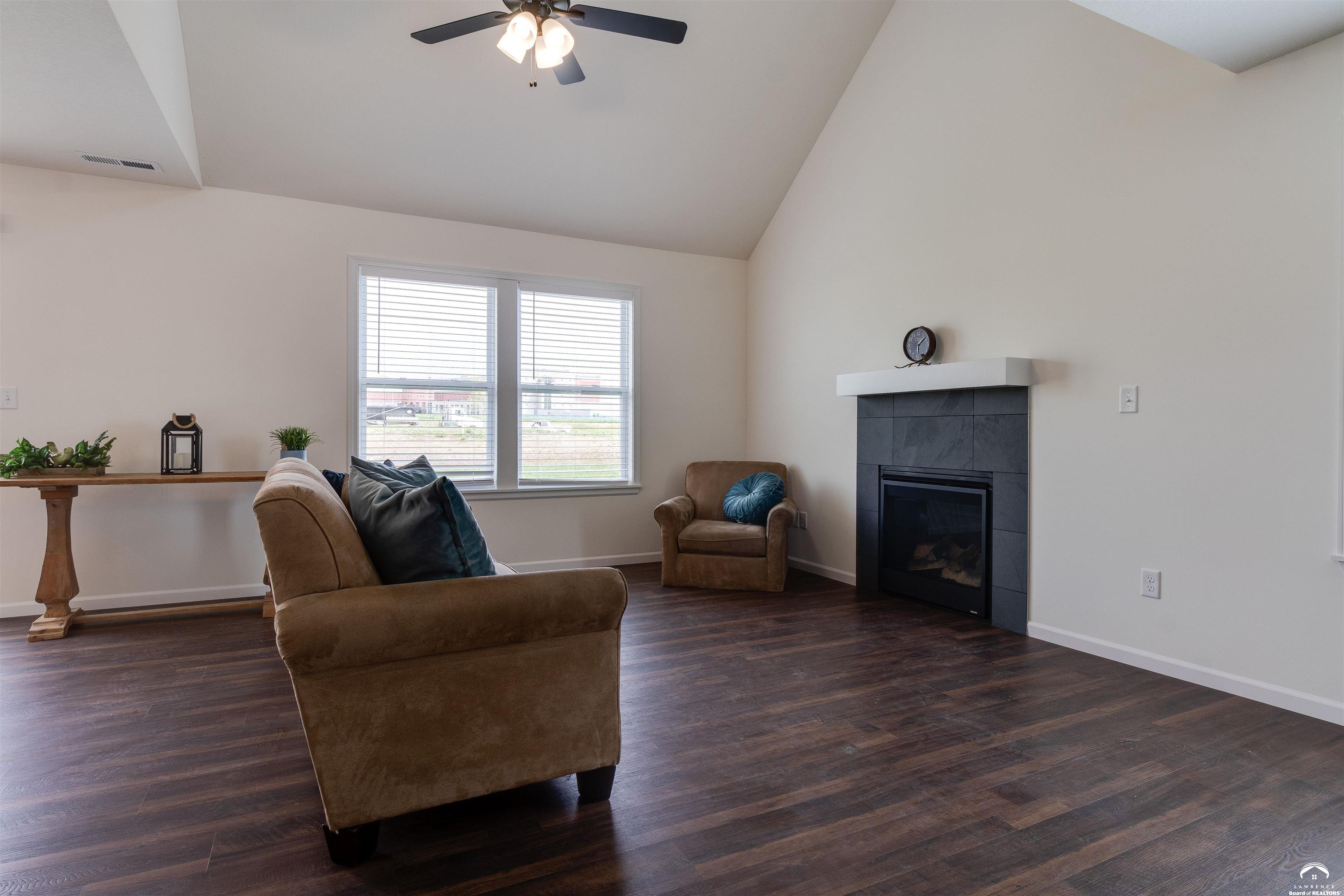 2510 Marcia Lane Lawrence, KS 66046 - Photo 6 of 35