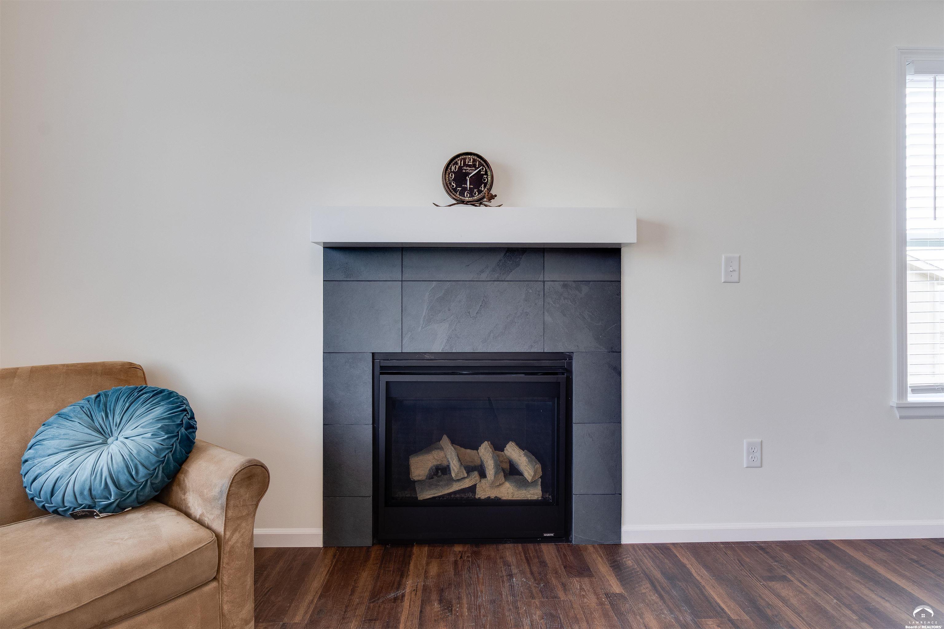 2510 Marcia Lane Lawrence, KS 66046 - Photo 7 of 35