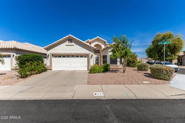$537,500 | 240 West Ensueno Street, Gilbert, AZ 85233