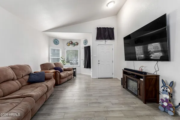 $537,500 | 240 West Ensueno Street, Gilbert, AZ 85233