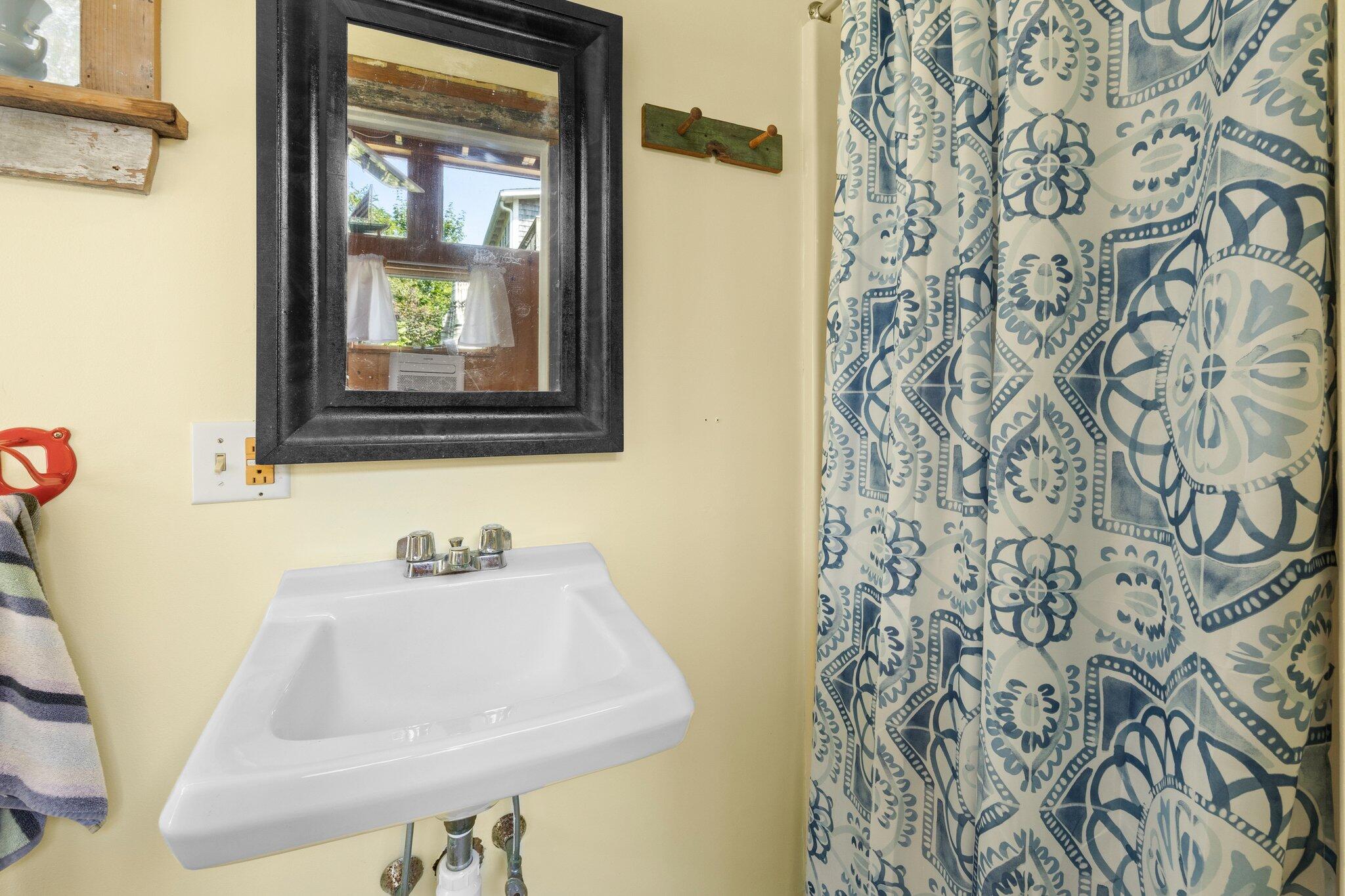 592 Commercial Street Provincetown, MA 02657 - Photo 47 of 72 46-web-or-mls-592-commercial-st