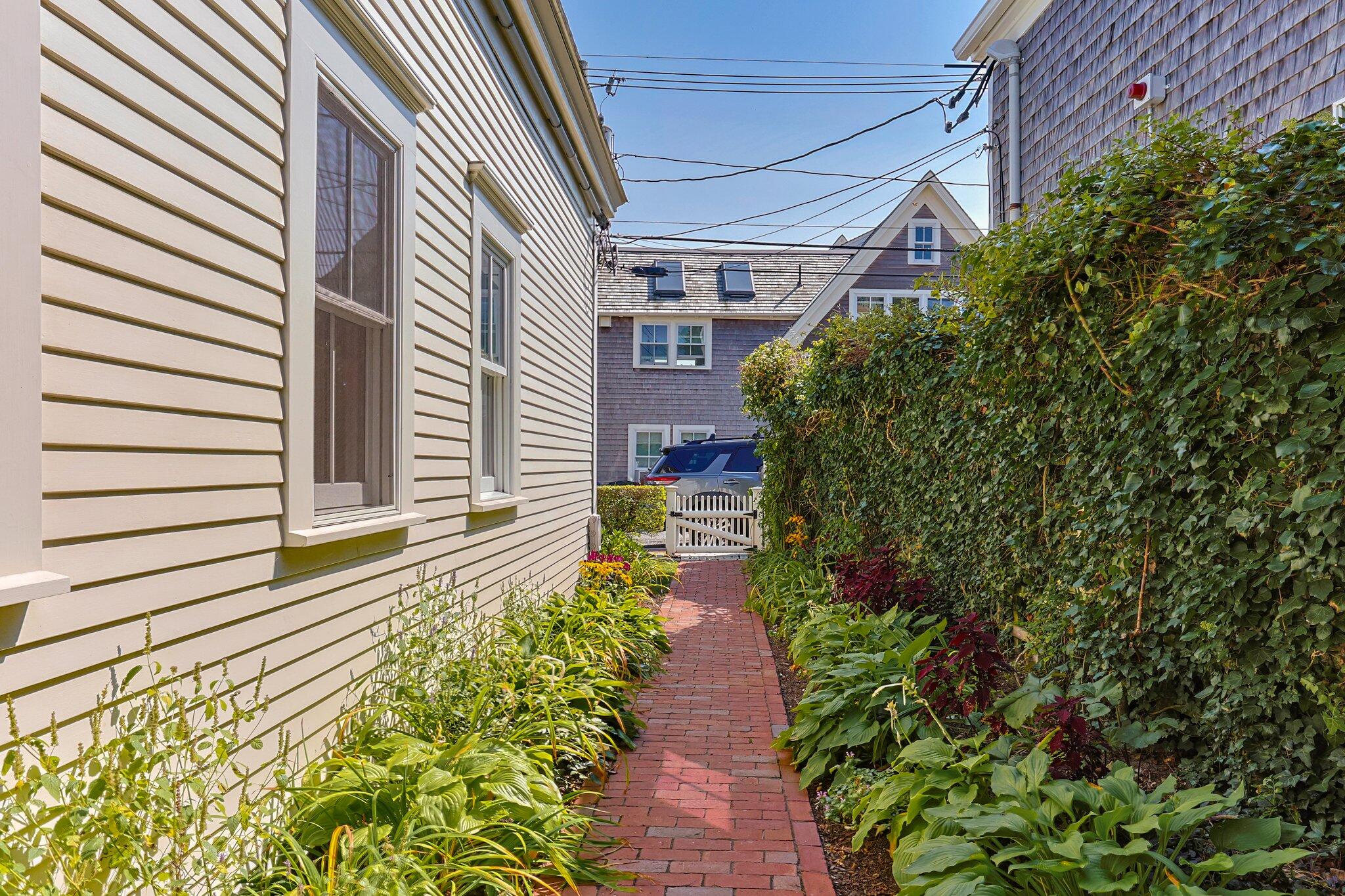 592 Commercial Street Provincetown, MA 02657 - Photo 55 of 72 55-web-or-mls-592-commercial-st