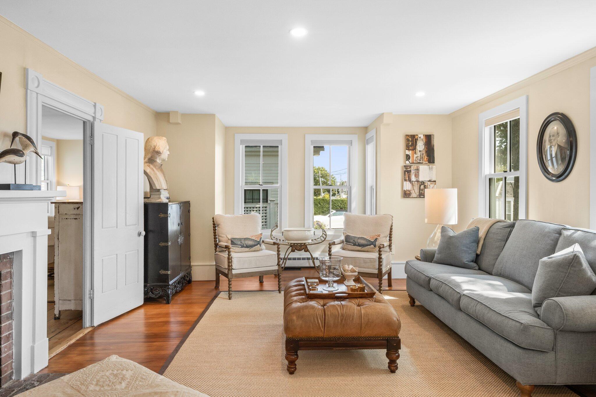 592 Commercial Street Provincetown, MA 02657 - Photo 7 of 72 7-web-or-mls-592-commercial-st