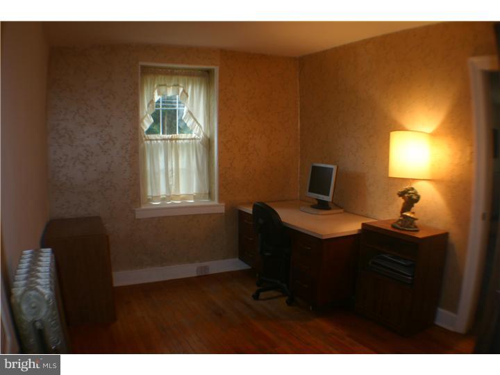 1335 Old Schuylkill Road Spring City, PA 19475 - Photo 11 of 18 Office / Study