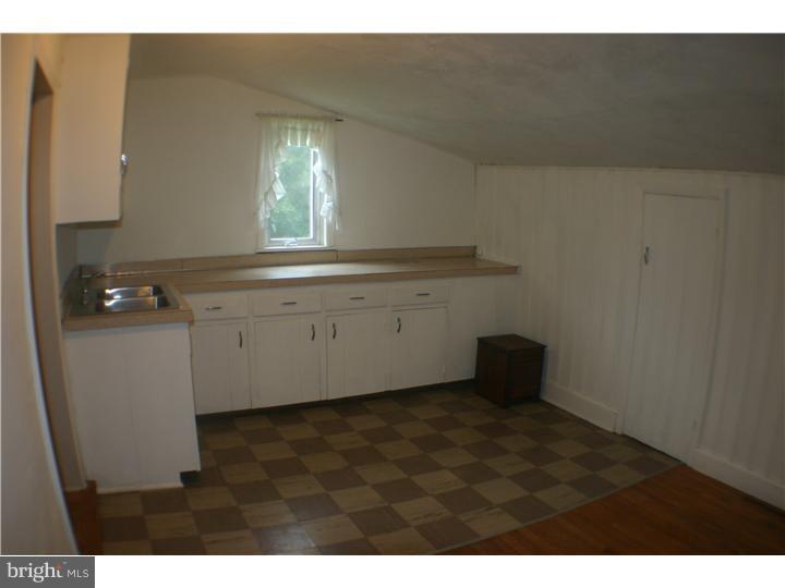 1335 Old Schuylkill Road Spring City, PA 19475 - Photo 10 of 18