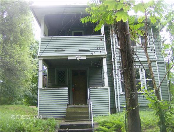 12 St Anthony Street Worcester, MA 01607 - Photo 2 of 14 Gallery Image 2