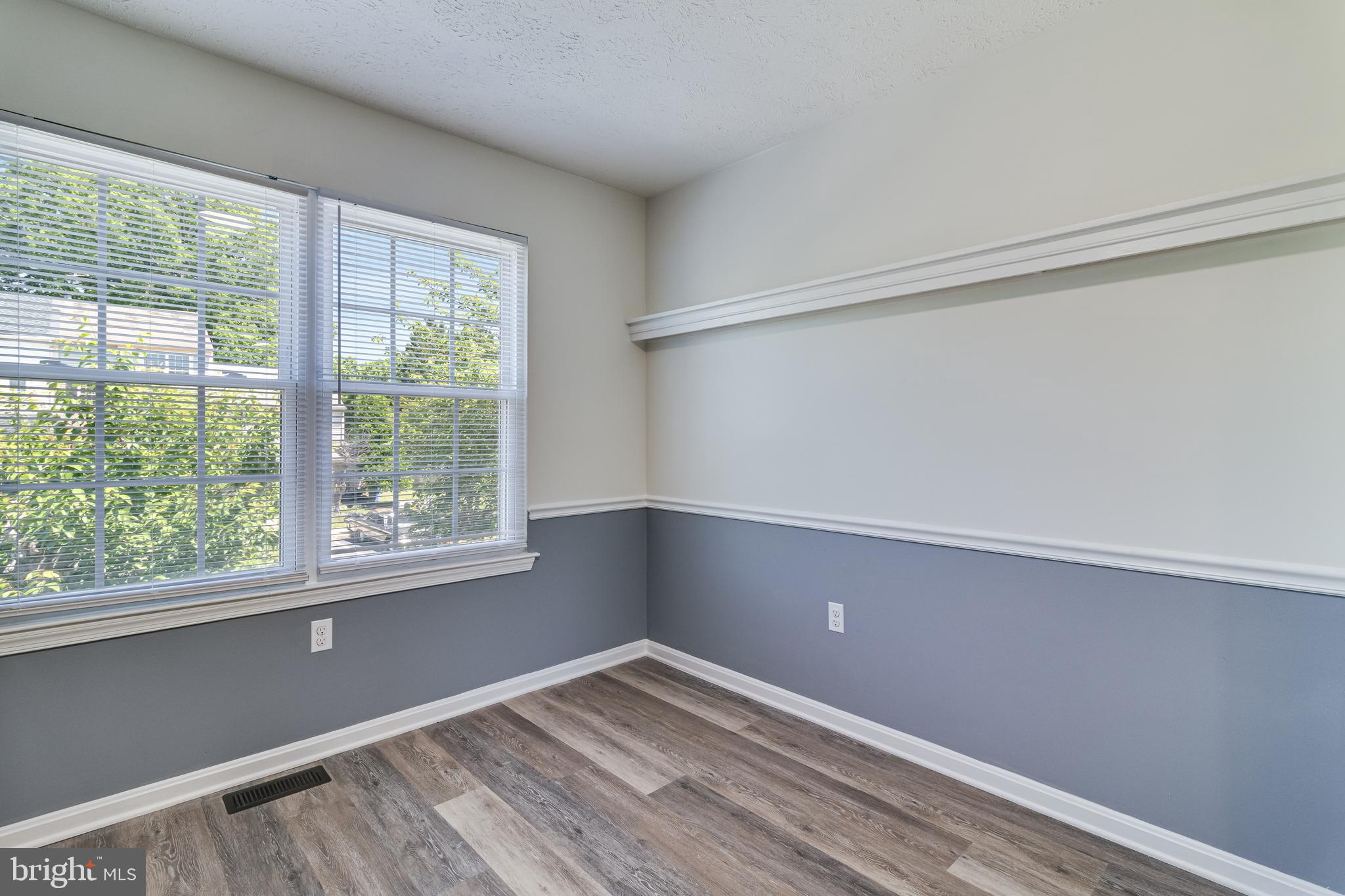 102 Riverside Run Drive Indian Head, MD 20640 - Photo 11 of 49 Eat in kitchen space with tons of natural light