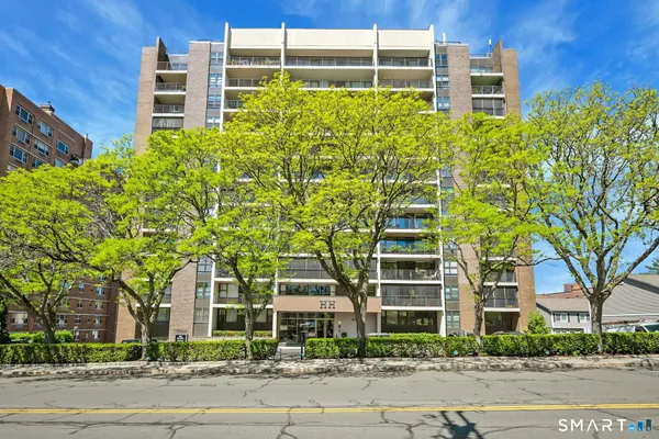 $3,000 | 44 Strawberry Hill Avenue, Unit 3N, Stamford, CT 06902