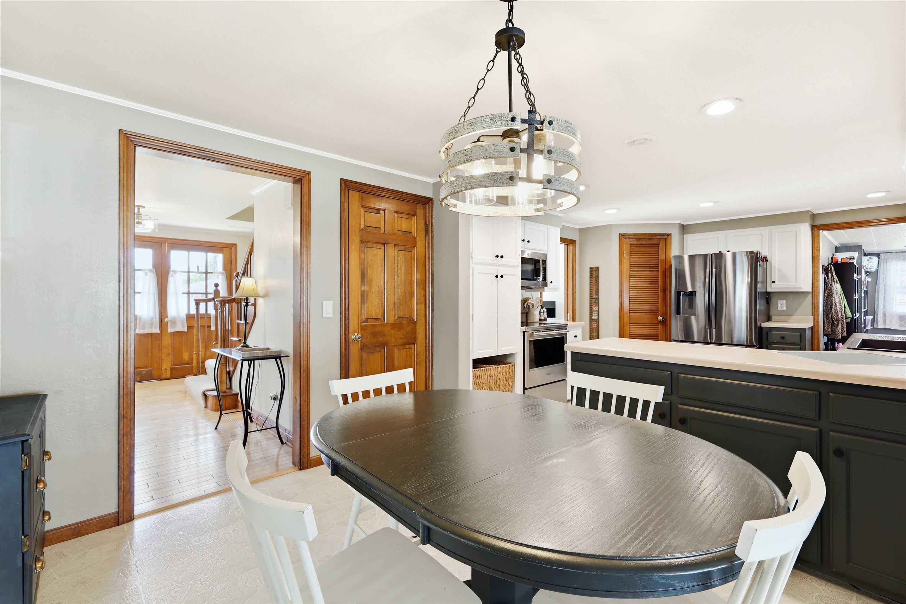 1427 Springdale Lane Green Bay, WI 54304 - Photo 11 of 31