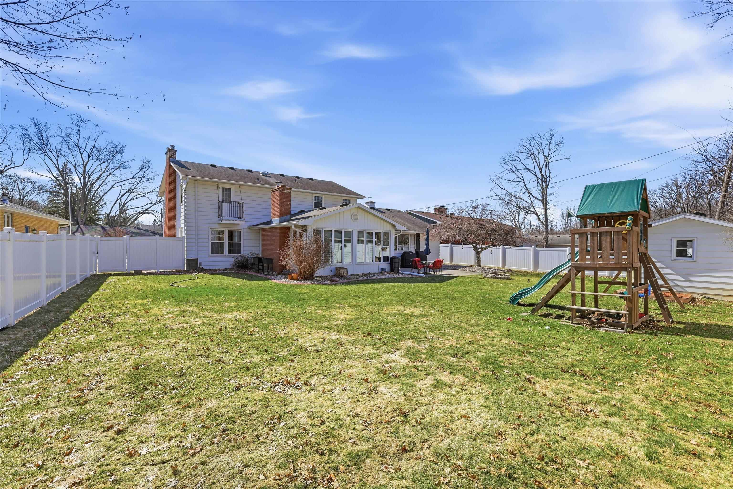 1427 Springdale Lane Green Bay, WI 54304 - Photo 29 of 31