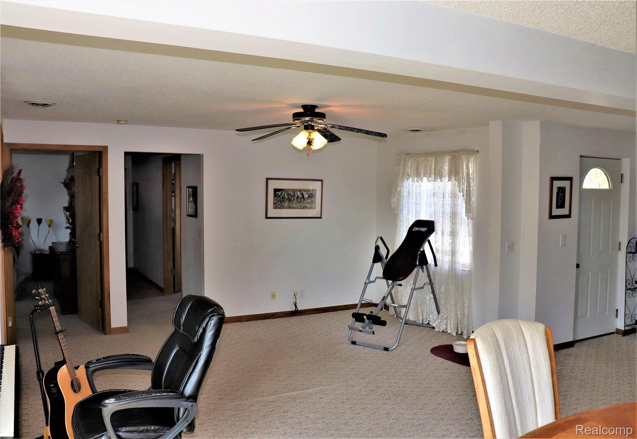 4112 Sanilac Road Caro, MI 48723 - Photo 5 of 51 IMG_4500 (5) 2.jpg