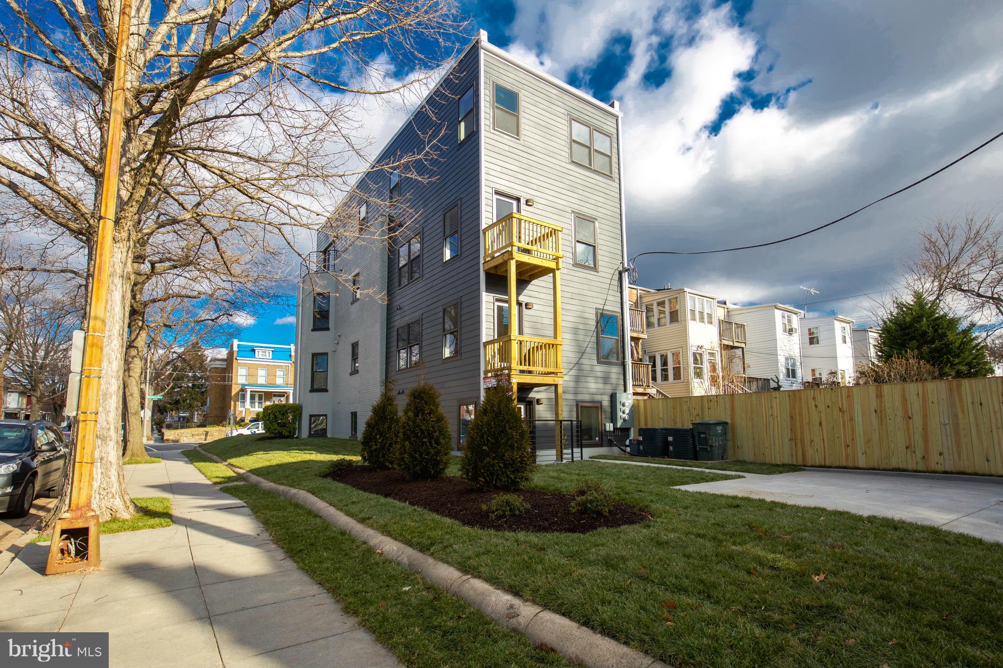 456 Randolph Street Northwest, Unit 1 Washington, DC 20011 - Photo 23 of 26 Exterior (Rear)