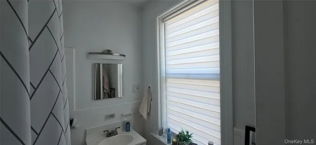 a bathroom with a toilet