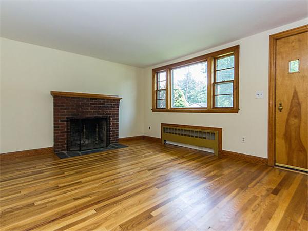 86 Robinwood Road Dedham, MA 02026 - Photo 3 of 22 Gallery Image 3