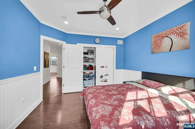 $1,200,000 | 6 Gable Walk, Livingston, NJ 07039