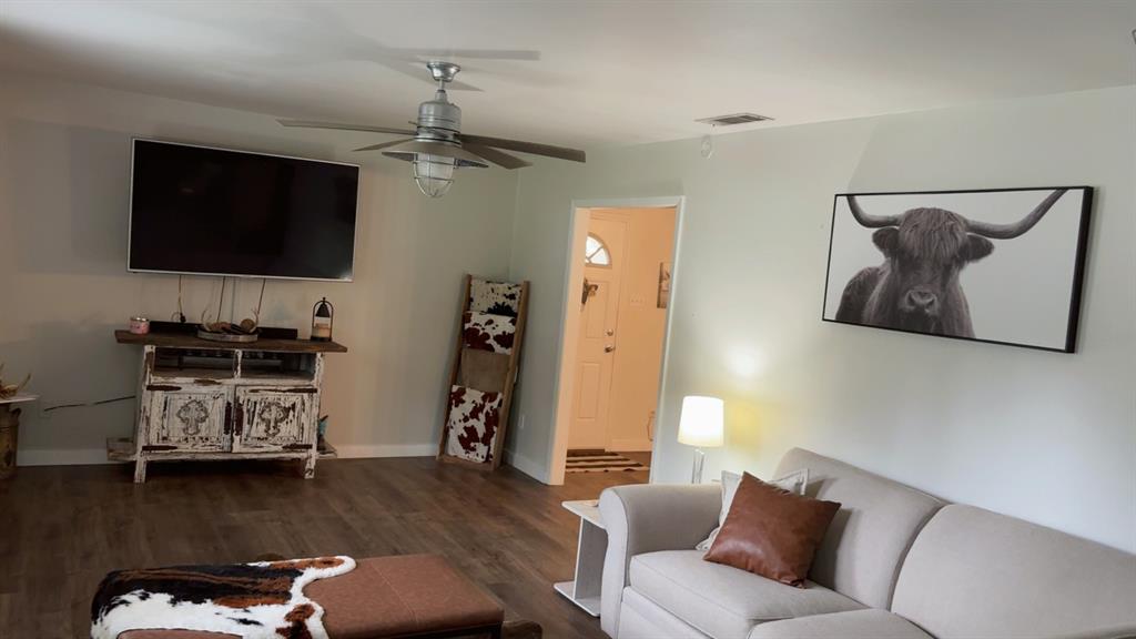 808 Shady Trail Athens, TX 75751 - Photo 5 of 26