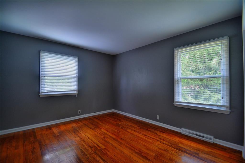 8131 Oakland Road Indianapolis, IN 46240 - Photo 14 of 17 Gallery Image 14