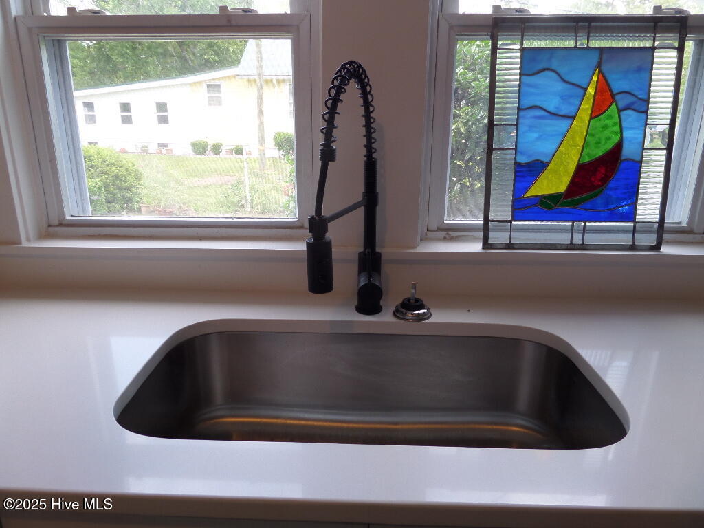 108 Swan Point Road Bayboro, NC 28515 - Photo 10 of 44 SAM_7306