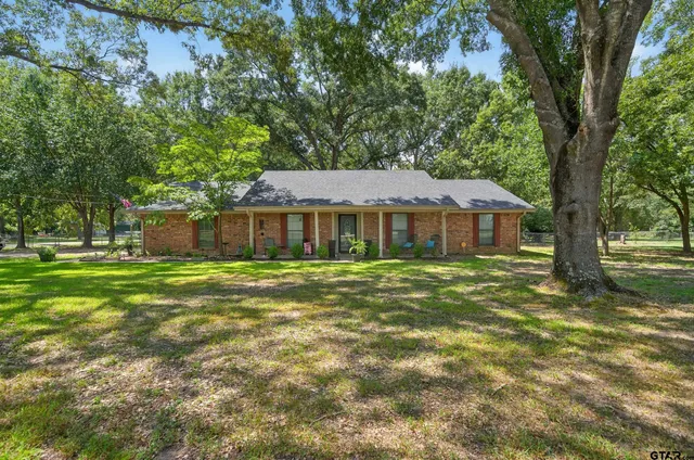 $359,000 | 15481 Farm To Market Road 2661, Flint, TX 75762