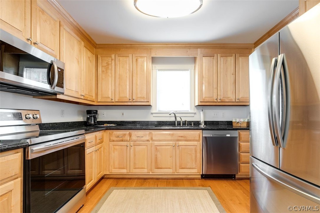 3107 Skipwith Road Henrico, VA 23294 - Photo 10 of 14 Gallery Image 10