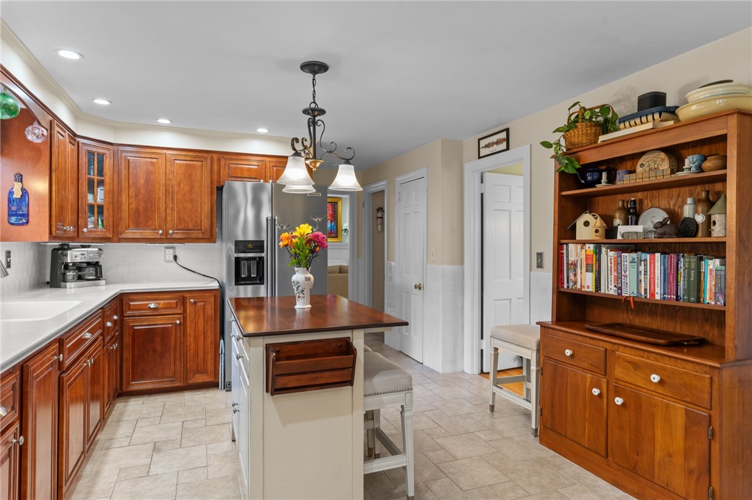 180 Lansdowne Road Warwick, RI 02888 - Photo 12 of 50