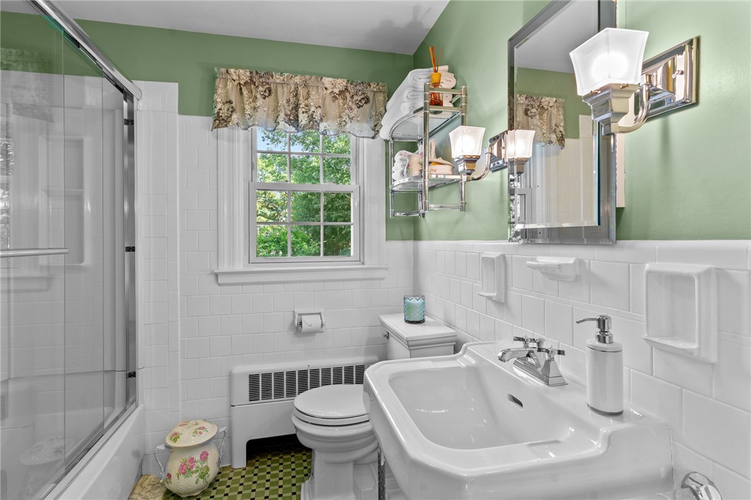 180 Lansdowne Road Warwick, RI 02888 - Photo 30 of 50