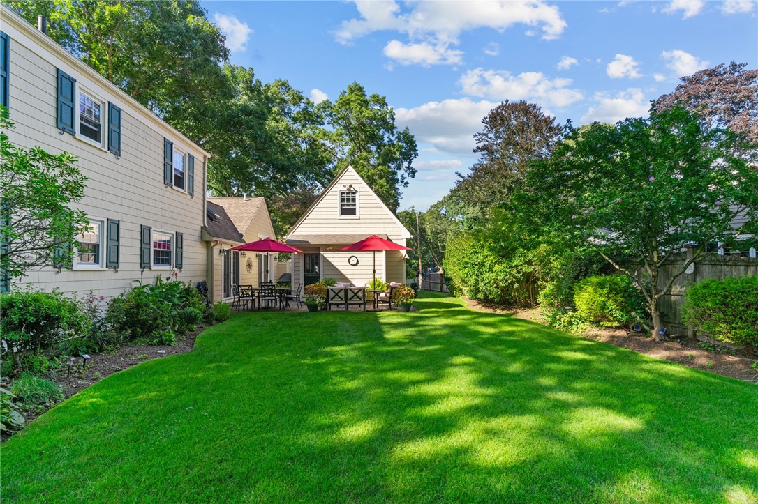 180 Lansdowne Road Warwick, RI 02888 - Photo 39 of 50