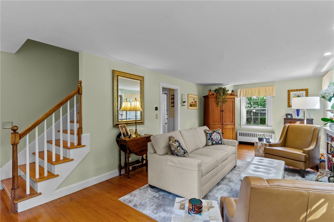 180 Lansdowne Road Warwick, RI 02888 - Photo 6 of 50