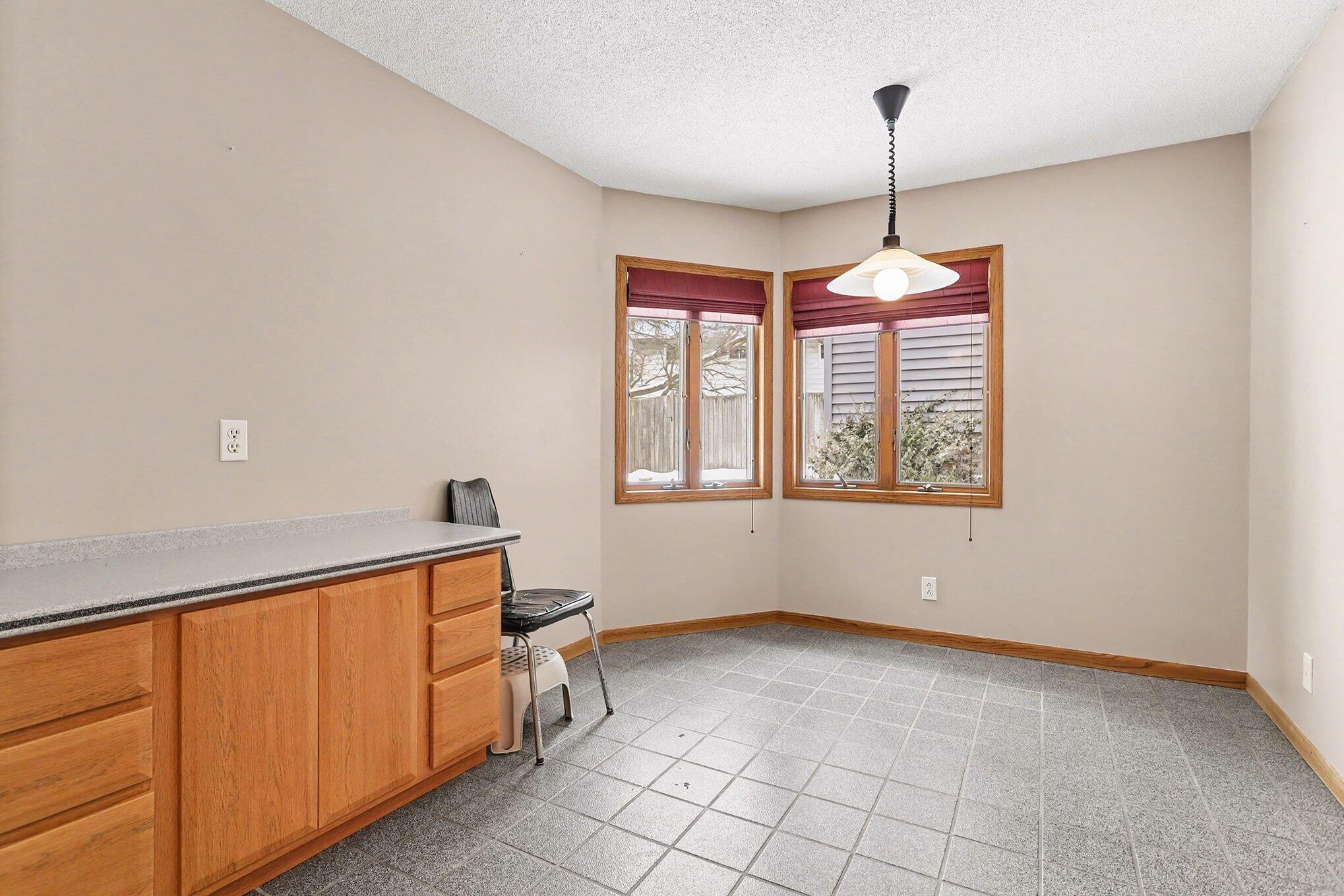 5011 Walnut Ridge Street Battle Creek, MI 49017 - Photo 11 of 29 009_file_5853