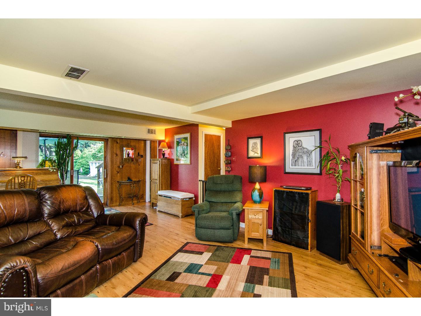 1229 Ridgeview Drive Phoenixville, PA 19460 - Photo 12 of 18 Gallery Image 12