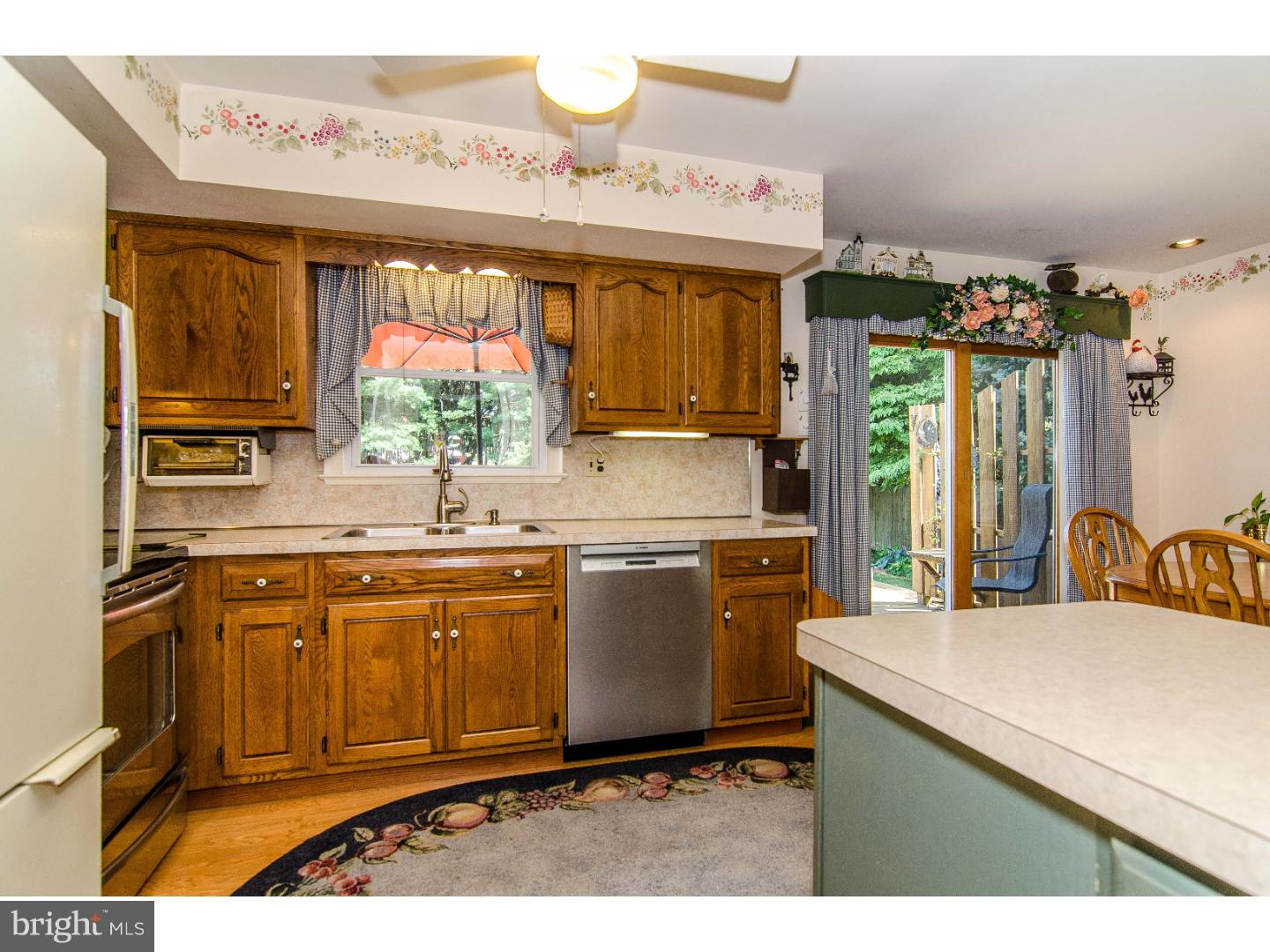1229 Ridgeview Drive Phoenixville, PA 19460 - Photo 6 of 18 Gallery Image 6
