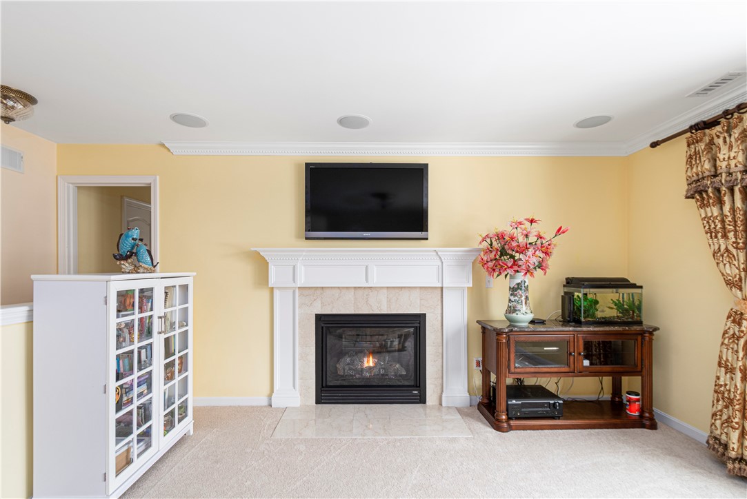 8 Stream Drive Cranston, RI 02921 - Photo 28 of 39 large family den