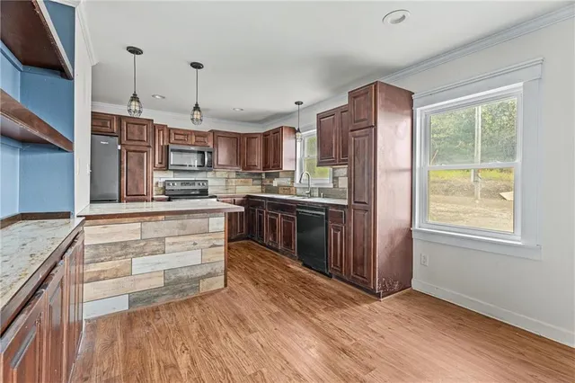 $230,000 | 5466 Cr 5500 N/a Cherryvale Ks 67335 N/a, Cherryvale, KS 67335