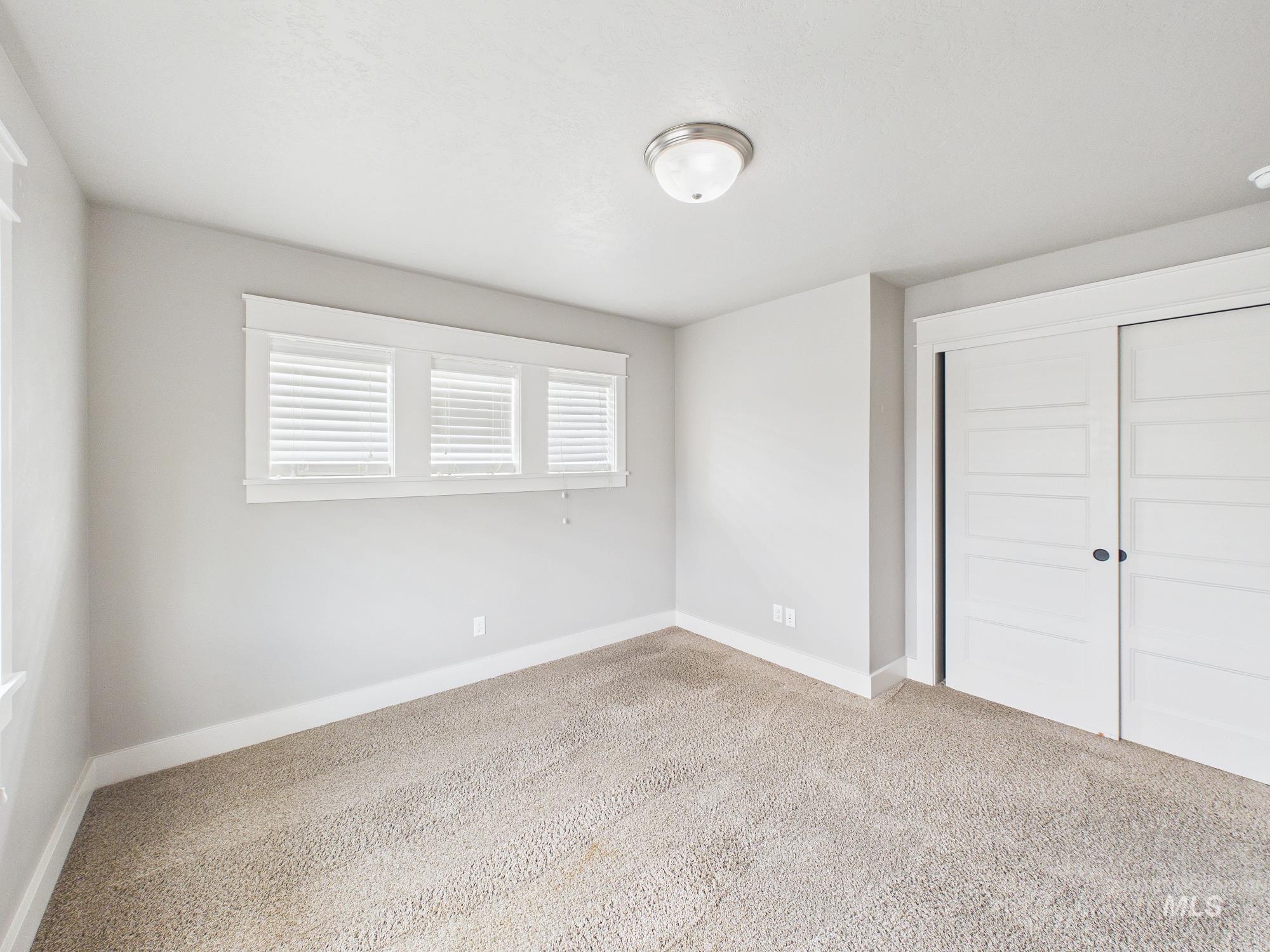 89 South Barkvine Way Star, ID 83669 - Photo 18 of 50