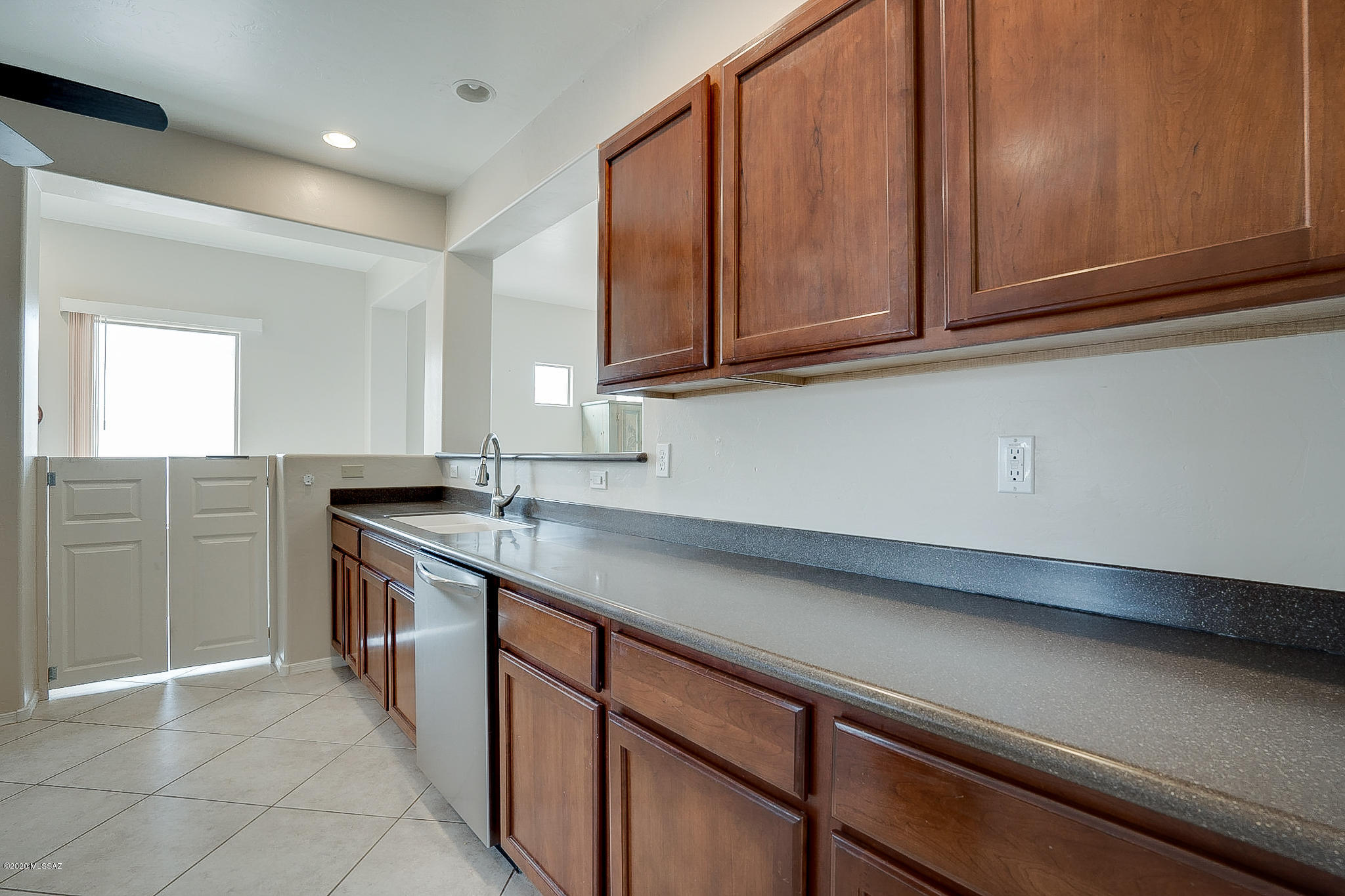 34460 South Miner Road Red Rock, AZ 85145 - Photo 14 of 48