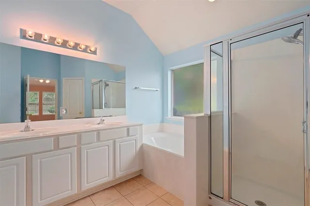 $2,200 | 11618 Columbia Pines Lane, Cypress, TX 77433