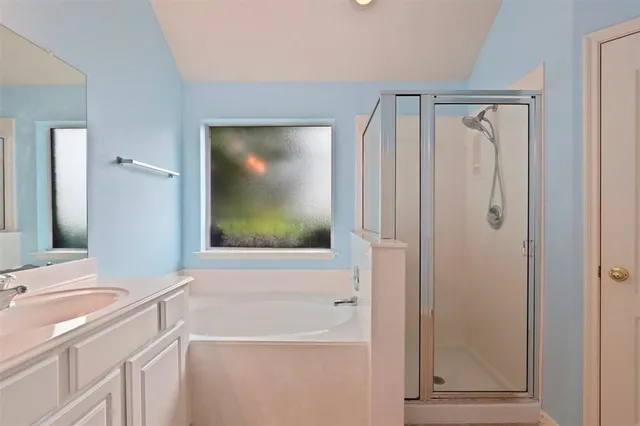 $2,200 | 11618 Columbia Pines Lane, Cypress, TX 77433