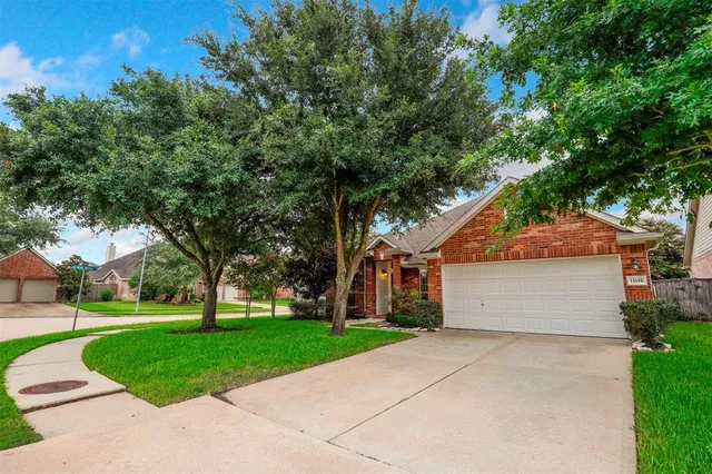 $2,200 | 11618 Columbia Pines Lane, Cypress, TX 77433