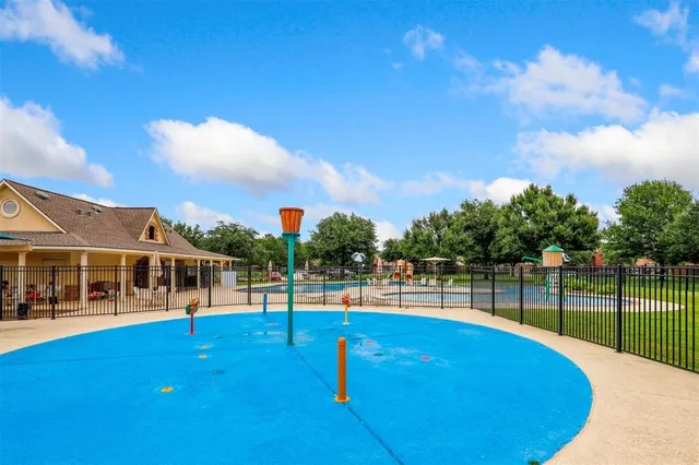 $2,200 | 11618 Columbia Pines Lane, Cypress, TX 77433