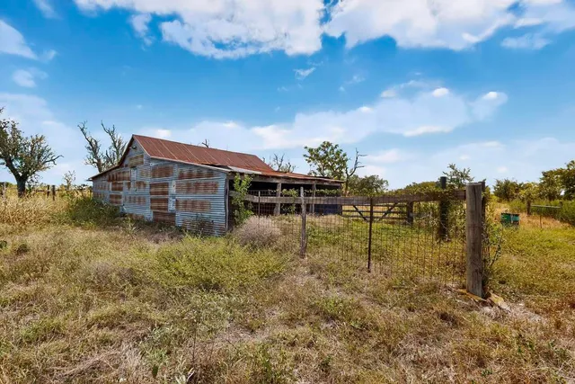 $2,800 | 5180 Farm To Market Road 972, Granger, TX 76530