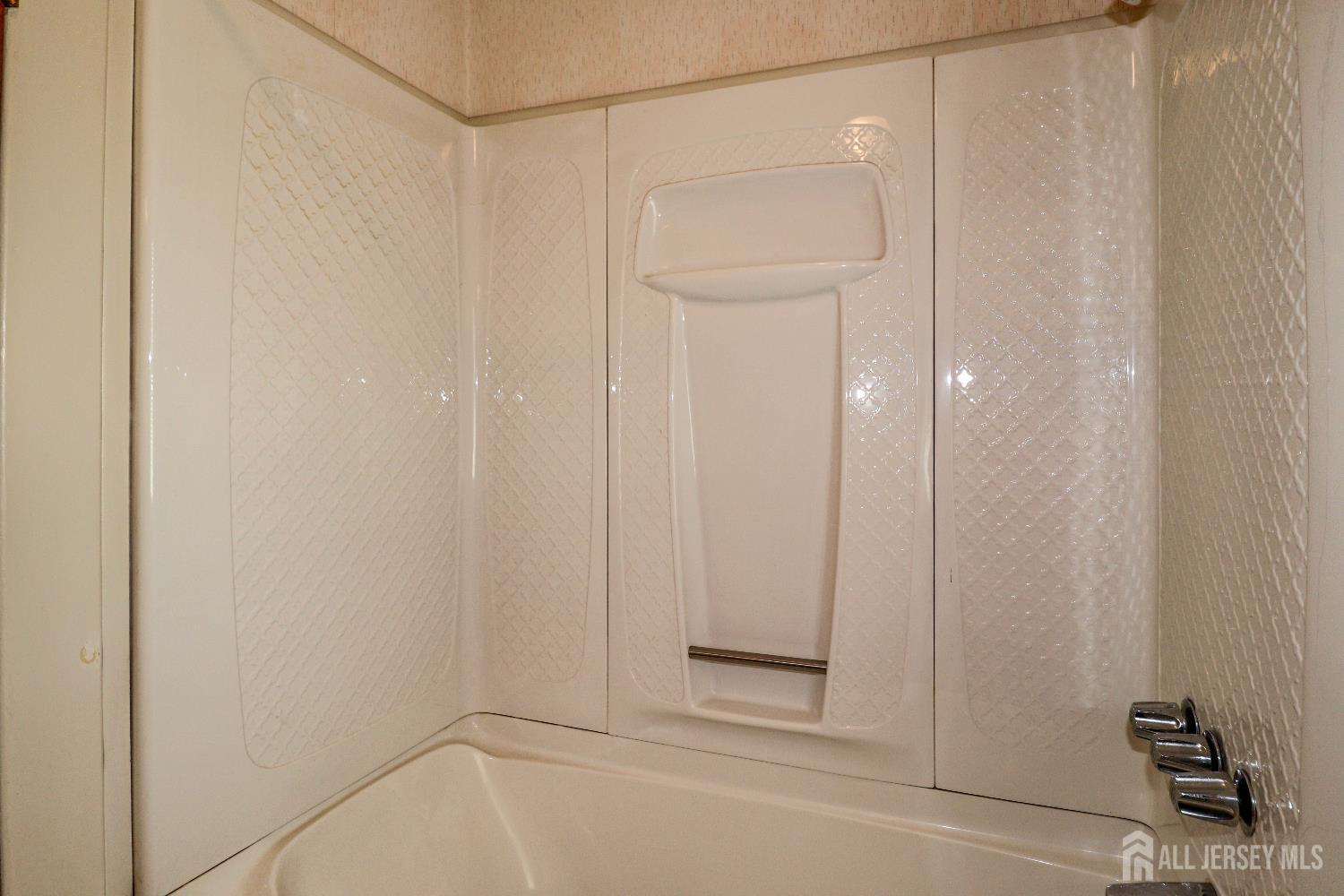 1107 River Road Piscataway, NJ 08854 - Photo 22 of 26 Gallery Image 22