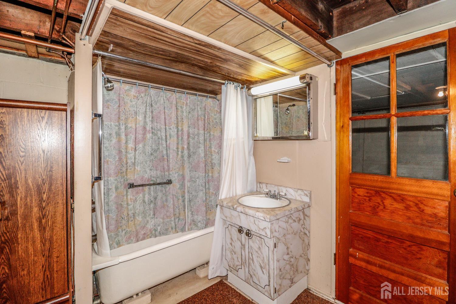 1107 River Road Piscataway, NJ 08854 - Photo 25 of 26 Gallery Image 25