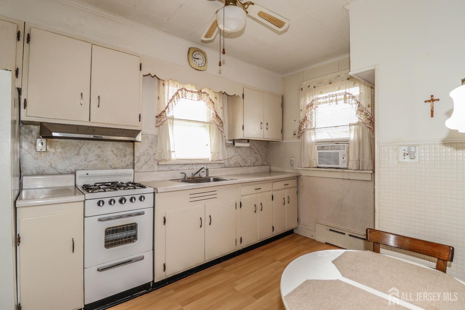 1107 River Road Piscataway, NJ 08854 - Photo 10 of 26 Gallery Image 10