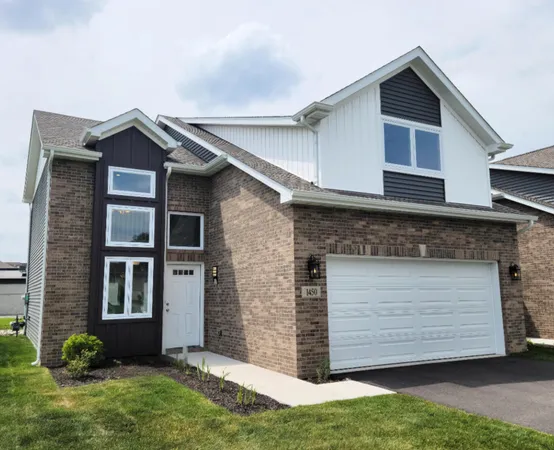 $319,900 | 1450 Lake Street, Hobart, IN 46342