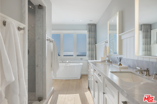 1347 Palisades Beach Road Santa Monica, CA 90401 - Photo 32 of 64