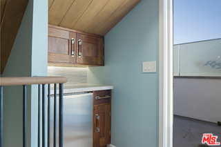 1347 Palisades Beach Road Santa Monica, CA 90401 - Photo 41 of 64 a view of a hallway with entryway