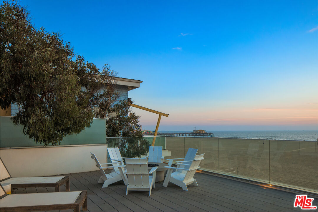 1347 Palisades Beach Road Santa Monica, CA 90401 - Photo 55 of 64